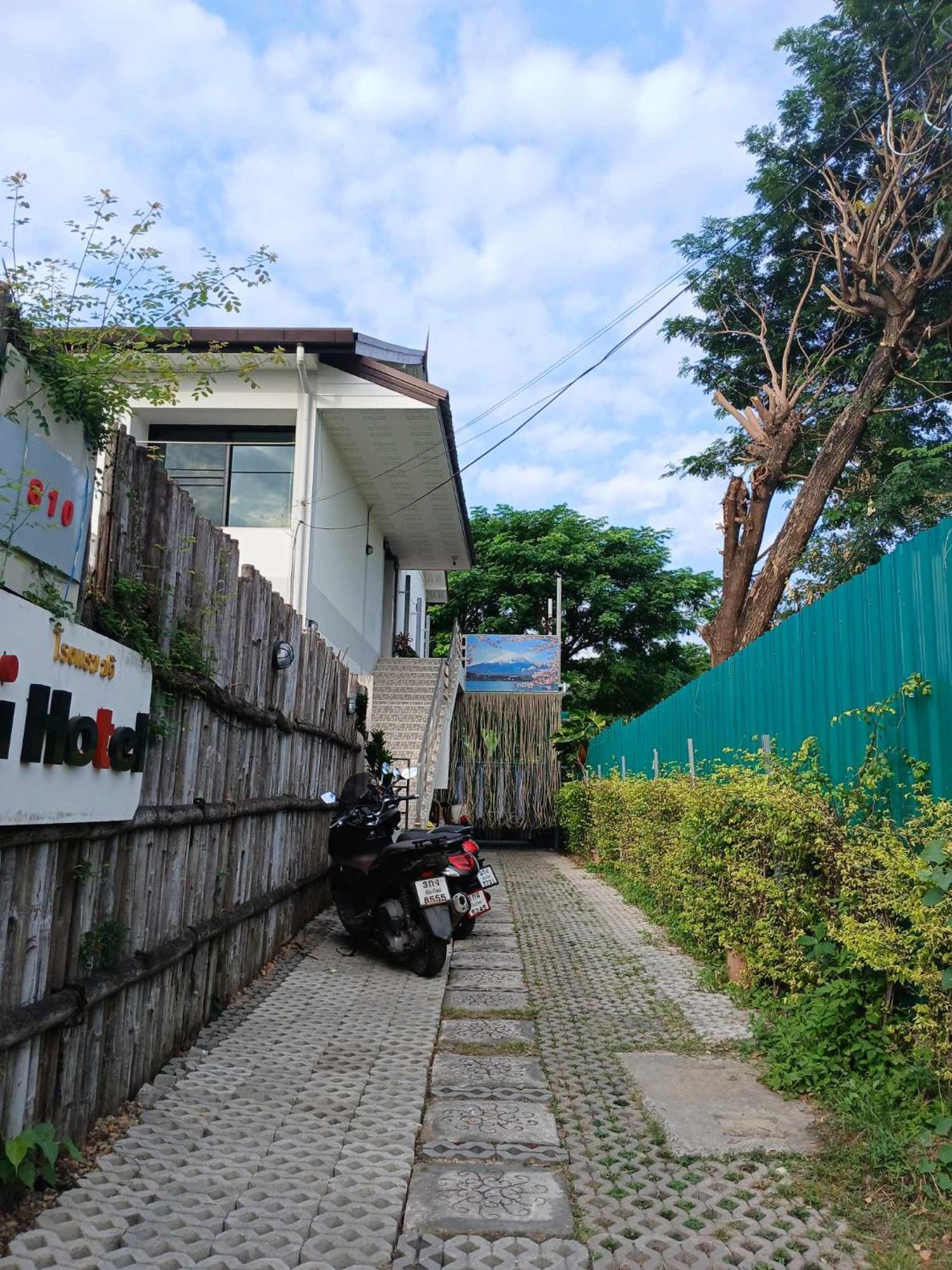 Sakura House Pansiyon Chiang Mai Dış mekan fotoğraf