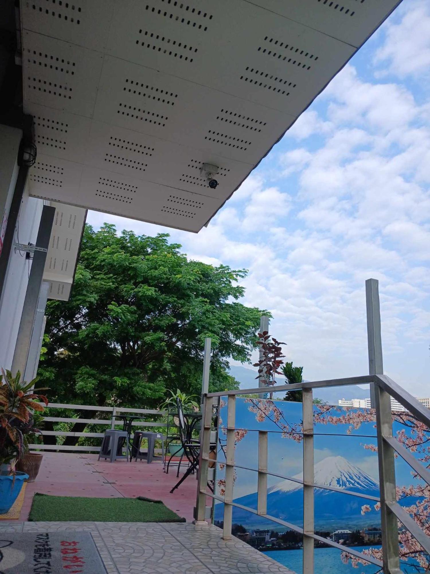 Sakura House Pansiyon Chiang Mai Dış mekan fotoğraf